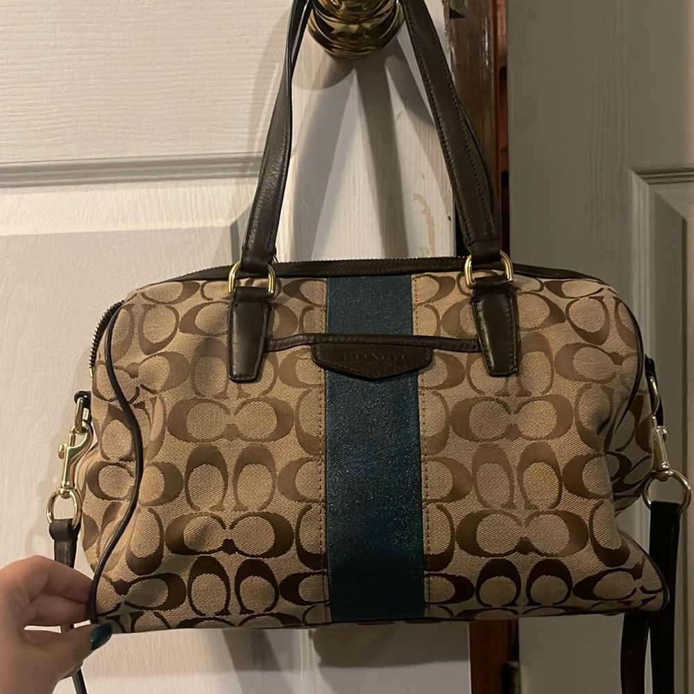 Coach Signature Stripe
